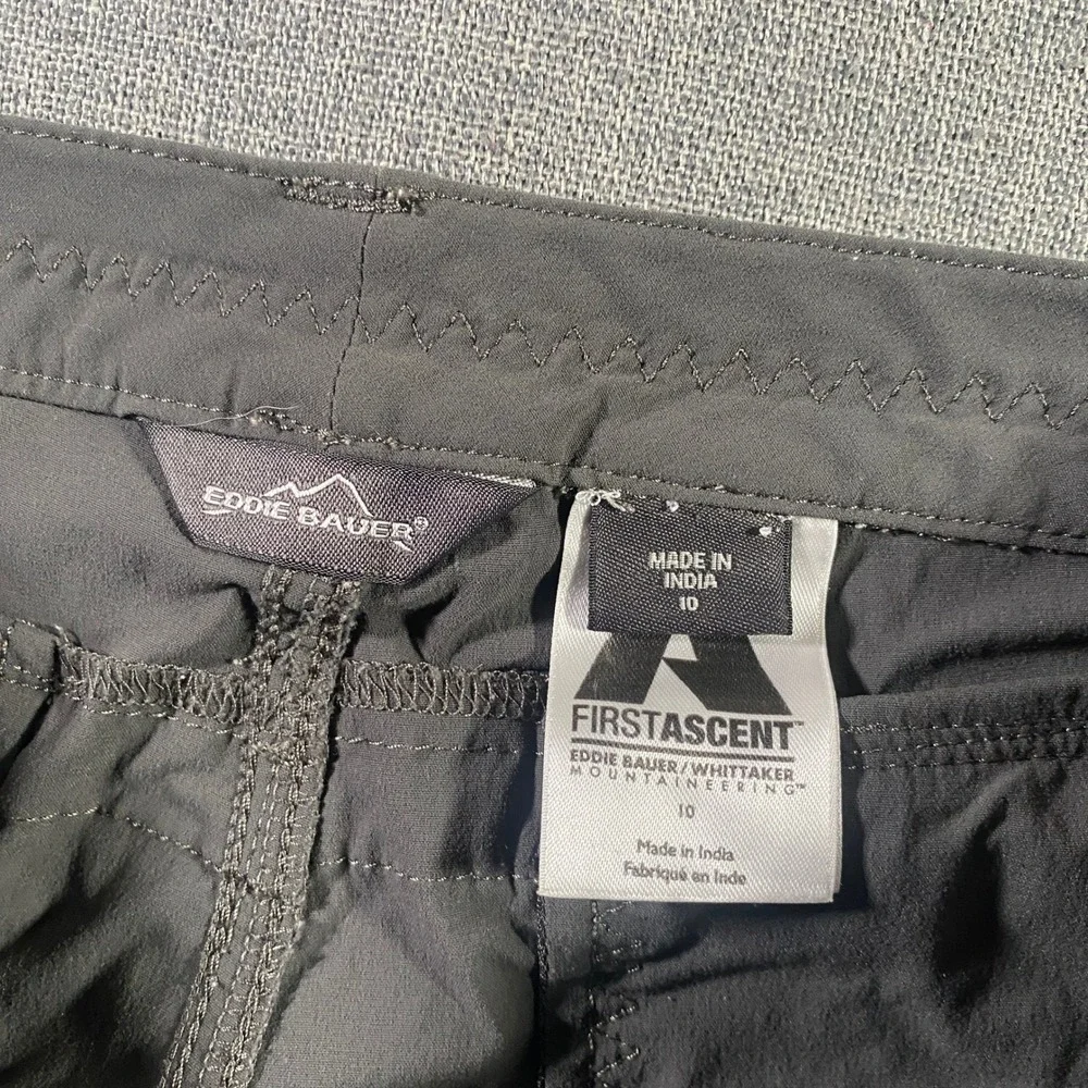 Eddie Bauer First Ascent Shorts Womens Size 10 Hiking Casual‎ Gray